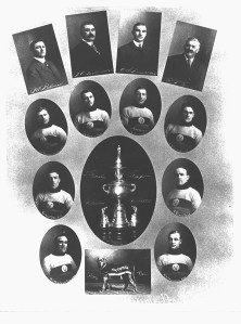 Les Victorias de Moncton, 1912. Tommy Smith est le 3e de la 2e rangée.